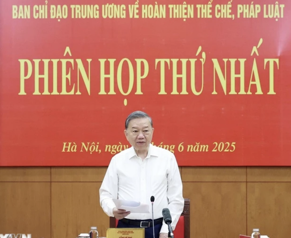Tổng Bí thư: Hoàn thiện thể chế pháp luật phải mở đường cho kiến tạo phát triển