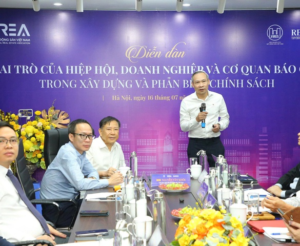 Mô hình tam giác phối hợp Hiệp hội - Doanh nghiệp - Báo chí: Chung tay xây dựng và phản biện chính sách