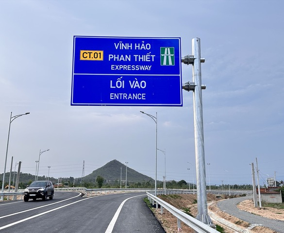 Đề xuất lắp camera giám sát, bổ sung làn dừng khẩn cấp trên cao tốc gần 11.000 tỷ