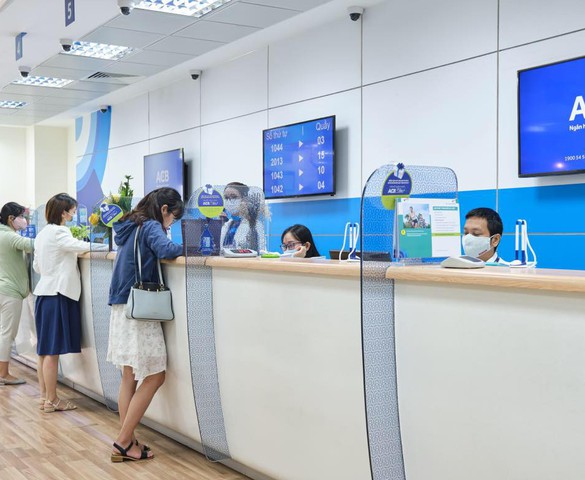 100 triệu gửi ngân hàng ACB lãi suất bao nhiêu năm 2025?