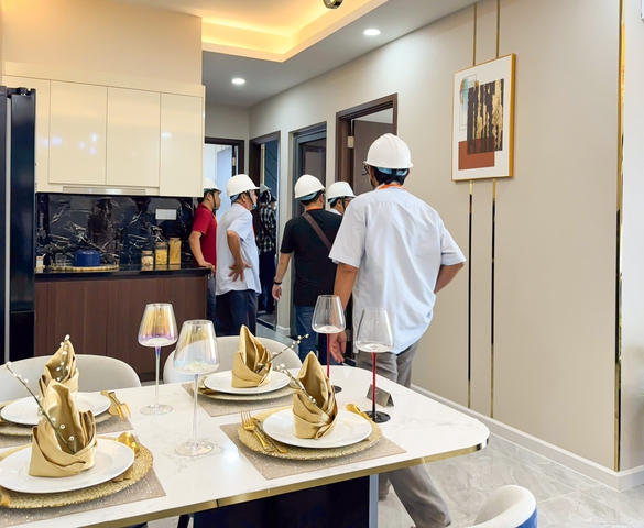 Khách hàng chốt đơn ngay sau khi “mục sở thị” căn hộ thực tế tại trung tâm Cần Thơ
