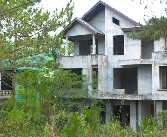 ‘Đà Lạt thứ 2’ của Tây Nguyên la liệt biệt thự bỏ hoang: Nhiều lô đất đã được phép giao dịch