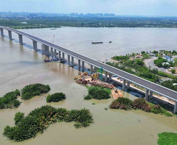 Cầu lớn nhất tuyến vành đai chiến lược của Nam Bộ đối diện khó khăn rất lớn