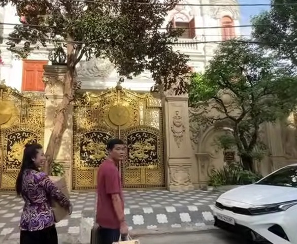Dinh thự nghìn tỷ của ‘bà tám’ Long Nhật: Nội thất cầu kỳ từ gỗ quý, thiết kế như hoàng gia