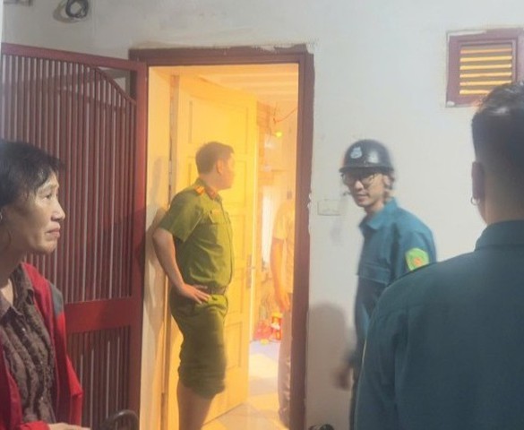 Hà Nội di dời người dân khỏi nhà chung cư nguy hiểm trước bão số 3