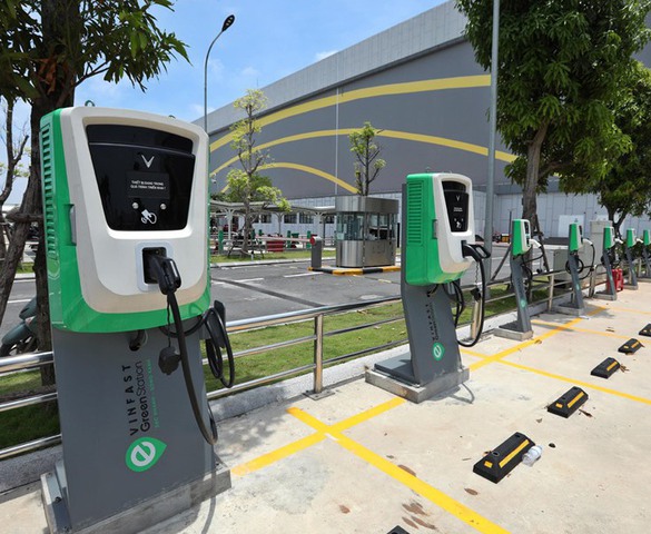Lộ diện 4 vị trí đầu tiên làm bãi đỗ xe tích hợp trạm sạc điện dọc Vành đai 1 Hà Nội