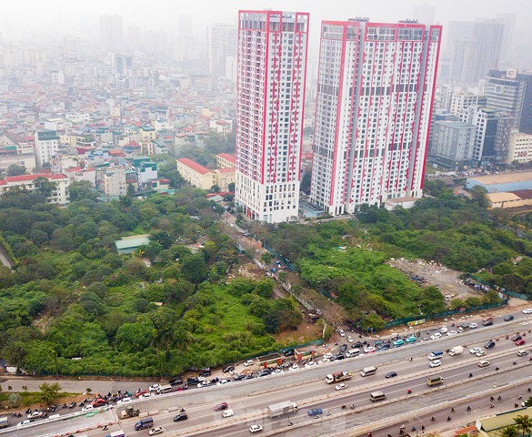 Tổ hợp trung tâm thương mại nằm sát Vành đai 3 Hà Nội chính thức có chủ mới