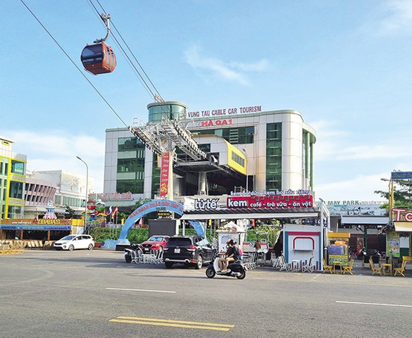 TP. Hồ Chí Minh: Phát hiện đường dây đổ chất thải xây dựng lấp biển Vũng Tàu