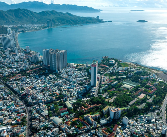 Hiệu ứng “vết dầu loang”, cú hích tăng giá bất động sản trung tâm Nha Trang sau sáp nhập