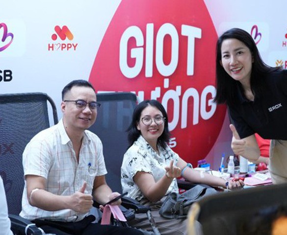 Giọt thương 2025: CBNV ROX Group chung tay hiến máu, lan tỏa giá trị sống đẹp 