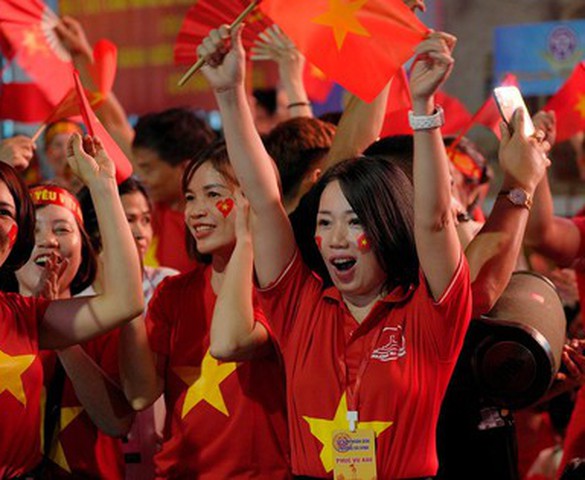 Tặng 100.000 đồng/người cho toàn dân ăn Tết Độc lập