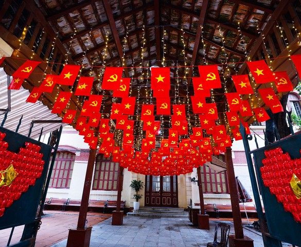 Photo Travel: Hà Nội trong muôn ánh sao vàng