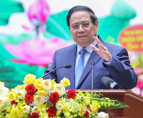 Thủ tướng: Đột phá phát triển các phương thức giao thông, thúc đẩy giao thông xanh và đô thị thông minh