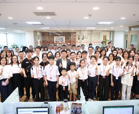 Quỹ Ươm mầm ước mơ SeABank nhận đỡ đầu thêm 10 học sinh nghèo hiếu học: Nối dài hành trình 10 năm gieo mơ ước