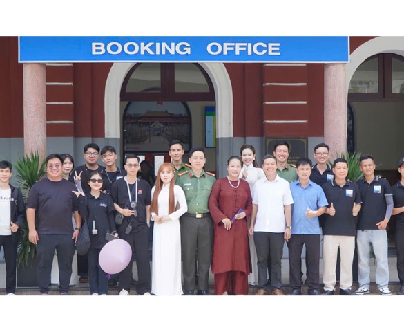 Phóng viên Reatimes cùng Công an TP. Huế làm MV “Huế - Khúc hát tự hào”