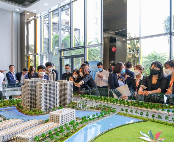 Doanh nghiệp bất động sản “ồ ạt” quay lại thị trường: Cơ hội và thách thức đan xen