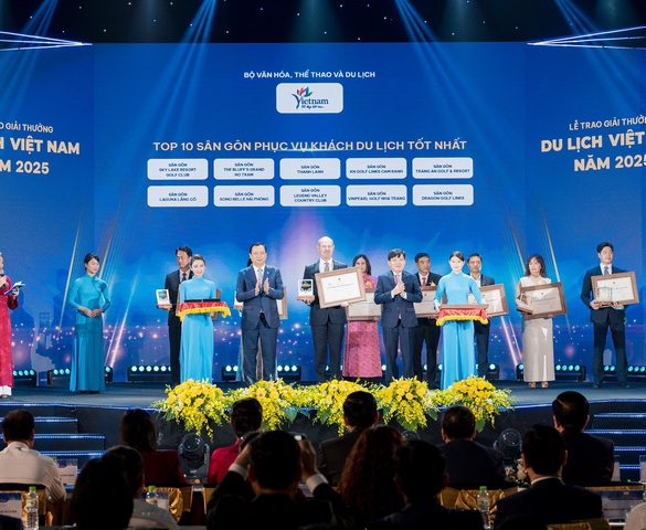 Sân gôn Thiên Đường - Legend Valley Country Club được vinh danh tại “Oscar du lịch Việt Nam”