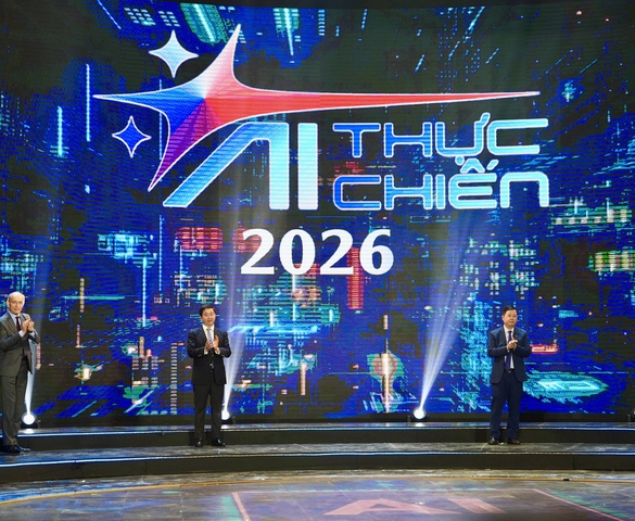 Techcombank trao tặng học bổng A.I trị giá lên tới 1 triệu usd cho đội quán quân ‘A.I thực chiến’ mùa đầu tiên