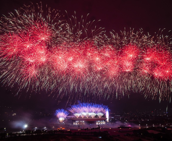 Từ Phú Quốc, Đà Nẵng, Sun Group mang cả bầu trời pháo hoa đỉnh cao ra Thủ đô