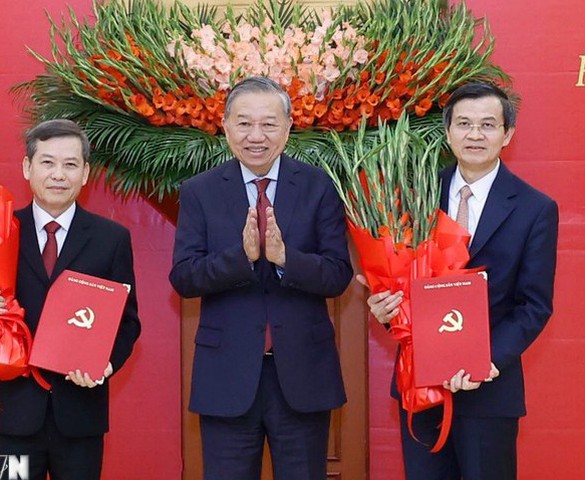 Tổng Bí thư Tô Lâm trao Quyết định của Bộ Chính trị phân công, bổ nhiệm cán bộ