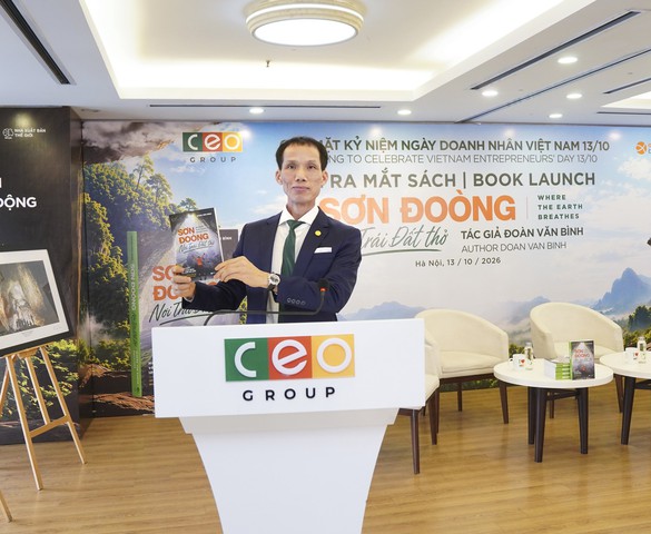 TS. LS. Đoàn Văn Bình ra mắt sách "Sơn Đoòng - Nơi Trái Đất thở" nhân ngày Doanh nhân Việt Nam 13/10
