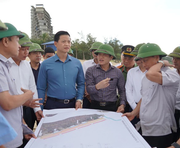 Quảng Trị: Chống xói lở bờ biển Nhật Lệ - Bảo Ninh