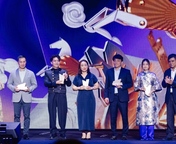 Ngân hàng Hạnh Phúc của SHB được vinh danh Dự án CSR truyền cảm hứng tại WeChoice Awards