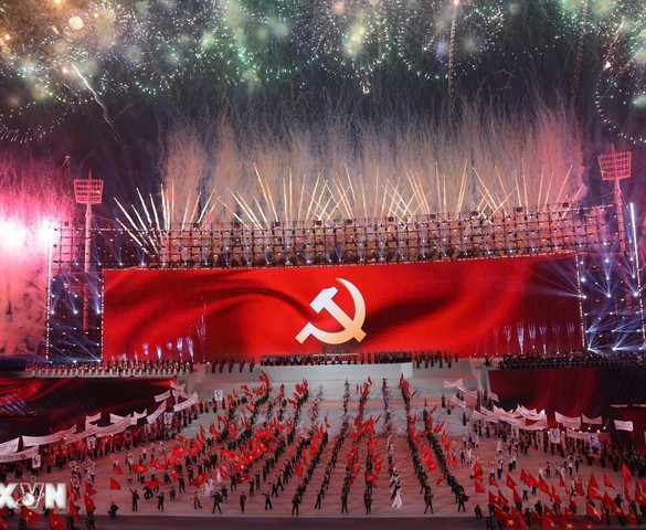 Vững bước dưới cờ Đảng