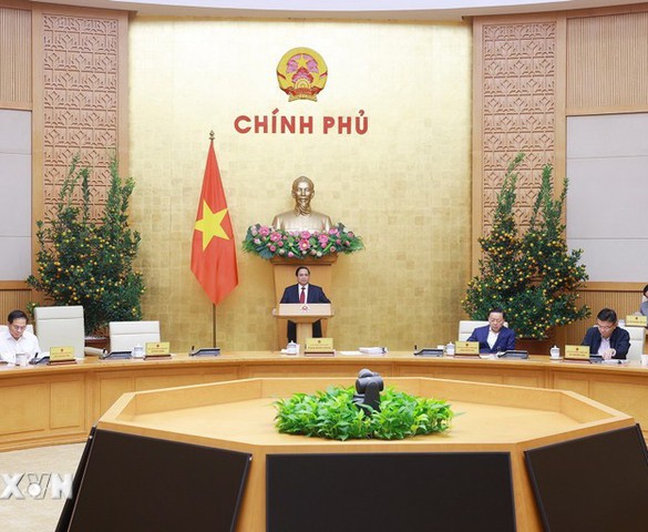 Thủ tướng: Cắt giảm tối đa thủ tục hành chính, giảm phiền hà cho người dân, doanh nghiệp