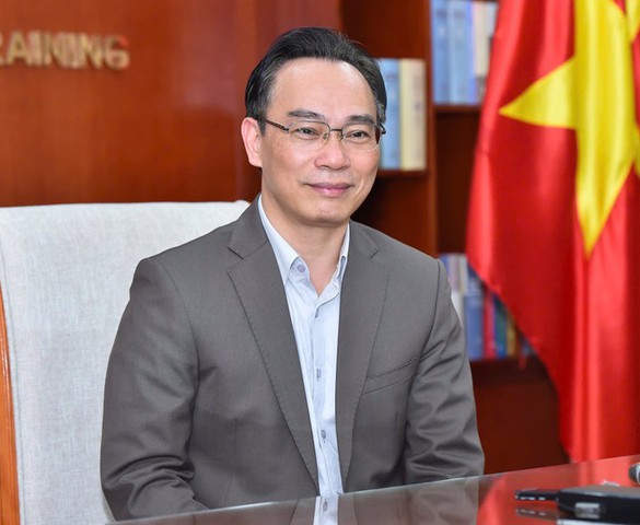 Giao Quyền Bộ trưởng Bộ Giáo dục và Đào tạo đối với PGS.TS Hoàng Minh Sơn