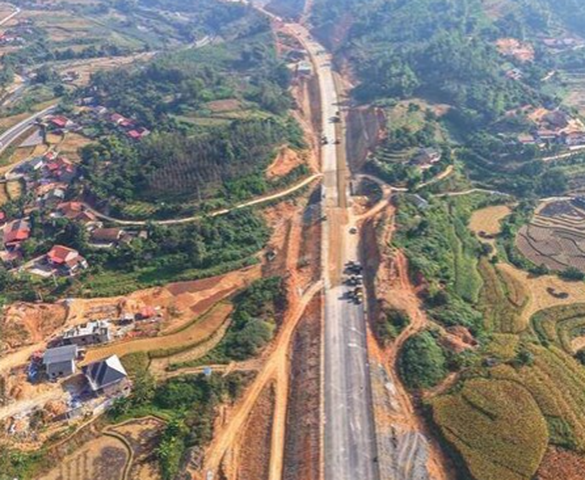 Tết Nguyên đán, tạm vận hành cao tốc 12.000 tỷ do Đèo Cả thi công, giảm tải cho tuyến quốc lộ dài nhất cả nước