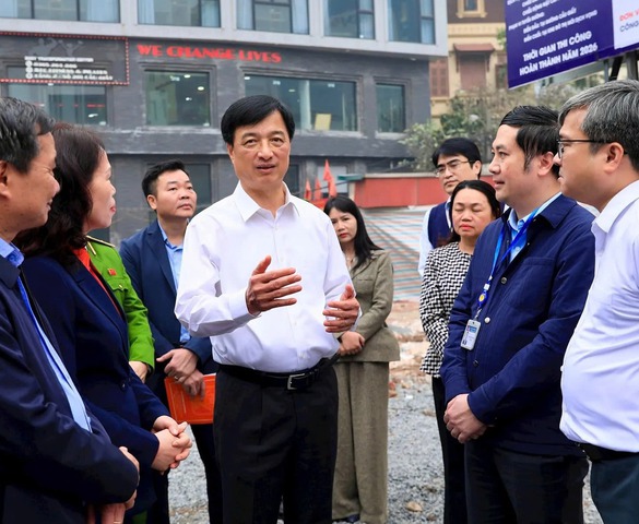 Bí thư Thành ủy Hà Nội yêu cầu xử lý dứt điểm nhà siêu mỏng, siêu méo dọc tuyến Vành đai 2,5