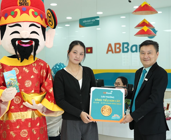 Ngày đầu tiên ABBank tung “mưa” vàng 24K: Những chủ nhân đầu tiên đã lộ diện
