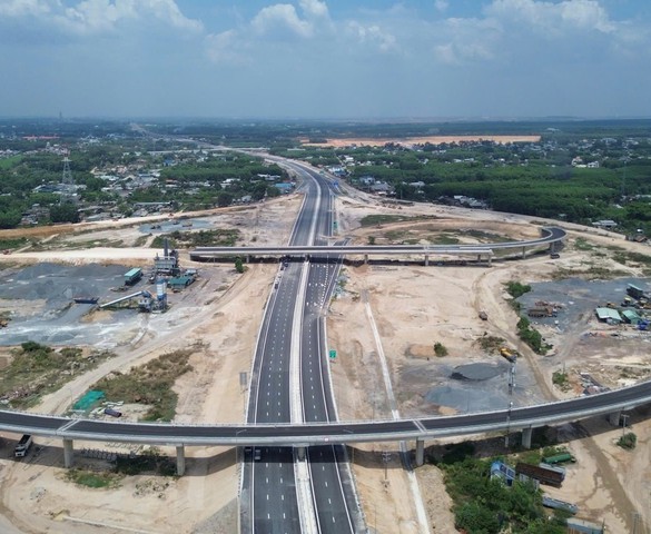 Sắp thông xe tuyến cao tốc hơn 21.000 tỷ kết nối 2 tỉnh, thành giàu nhất Việt Nam