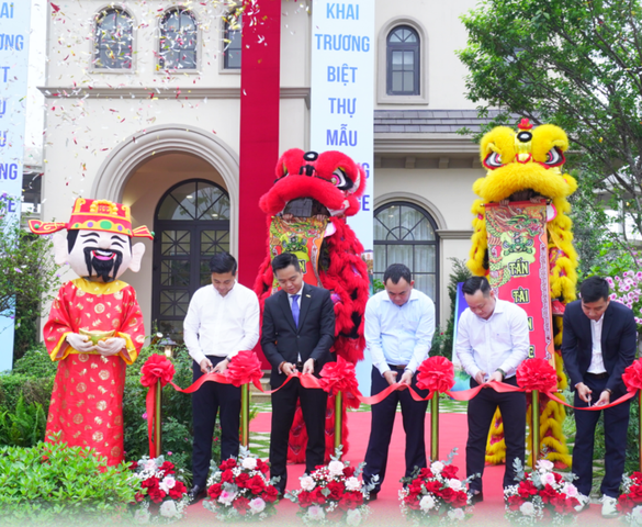 Khai trương biệt thự mẫu tại "thành phố biết thở" - Dasong Village