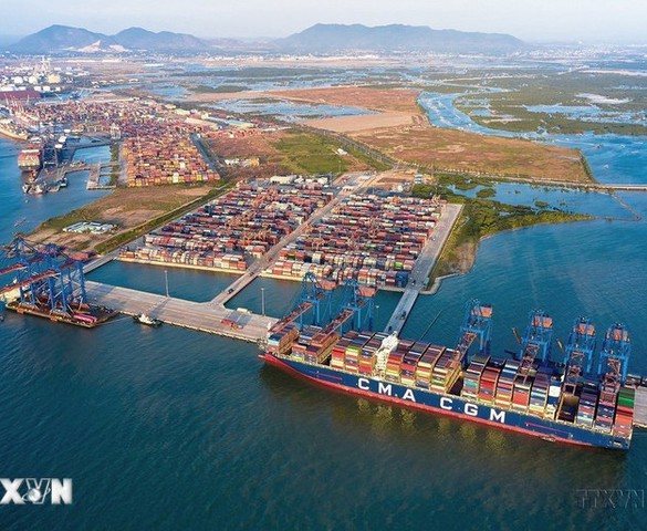 Ngành cảng biển Việt Nam trước cơ hội tăng trưởng và thách thức mới