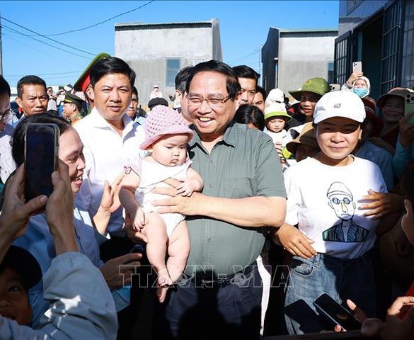 Thủ tướng Phạm Minh Chính kiểm tra các tuyến đường bộ cao tốc và kết quả triển khai Chiến dịch Quang Trung ở miền Trung