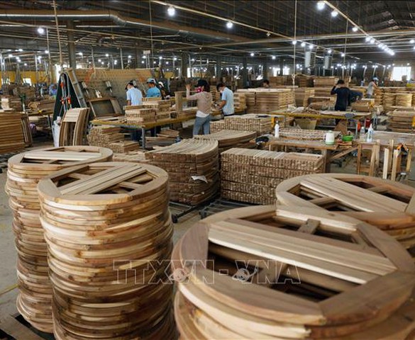 Thúc đẩy doanh nghiệp tư nhân, nâng cao hiệu quả doanh nghiệp nhà nước