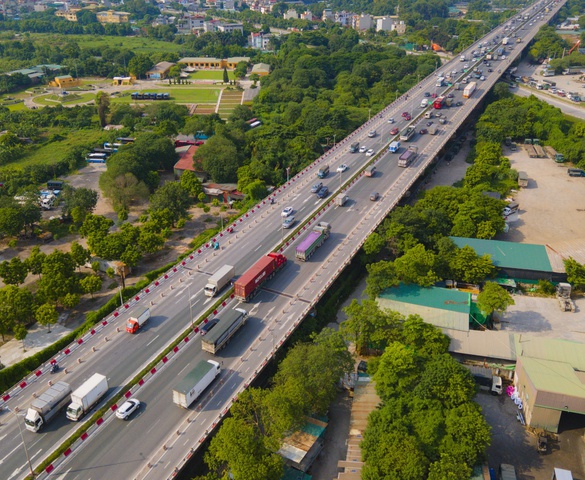 Cây cầu bắc qua sông Hồng lớn nhất Hà Nội sắp được sửa chữa