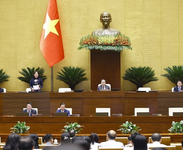 Ngày 10/4, Quốc hội tiếp tục thảo luận về kết quả phát triển kinh tế xã hội và các dự án Luật