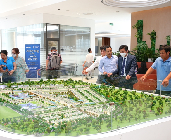 Thanh khoản chịu sức ép, thị trường bất động sản phân hóa rõ nét