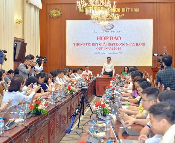 Lãnh đạo Ngân hàng Nhà nước chia sẻ về giảm lãi suất và thị trường vàng