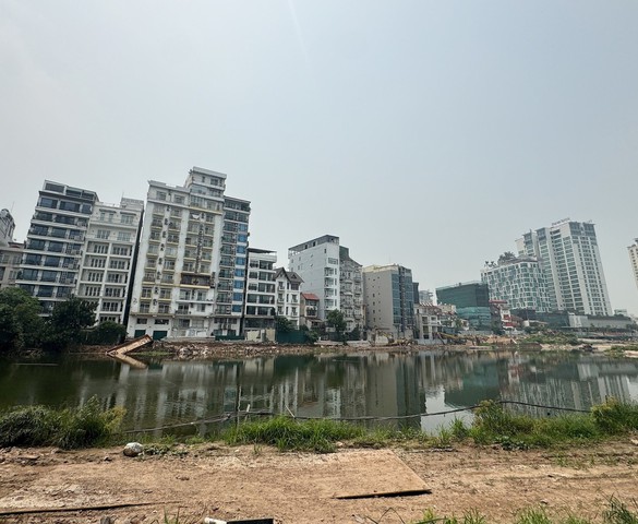 Hà Nội: Vướng giải phóng mặt bằng, cải tạo hồ Tứ Liên chậm tiến độ sau gần 4 năm thi công