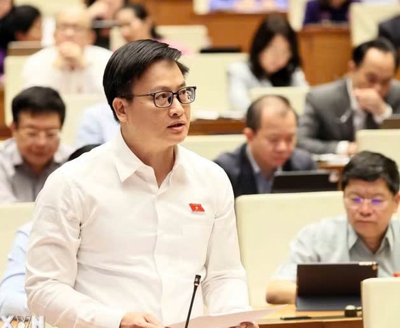 Đại biểu Quốc hội đề nghị Chính phủ làm rõ việc các bộ, ngành giải ngân chậm