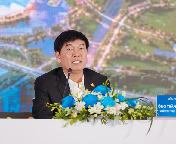 Tỷ phú Trần Đình Long chỉ ra khó khăn chưa từng có tiền lệ về siêu dự án trục đại lộ cảnh quan sông Hồng