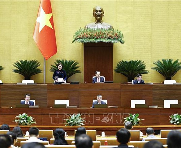 Quốc hội thảo luận về dự án Luật sửa đổi, bổ sung một số điều của 4 luật về thuế