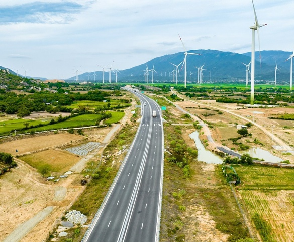 Cao tốc gần 9.000 tỷ của liên danh Tập đoàn Đèo Cả báo tin vui sau 2 năm vận hành