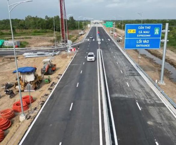 Chỉ vài giờ nữa, Việt Nam chính thức thông xe trở lại tuyến cao tốc hơn 17.000 tỷ đóng vai trò huyết mạch ở 'cửa ngõ' miền Tây