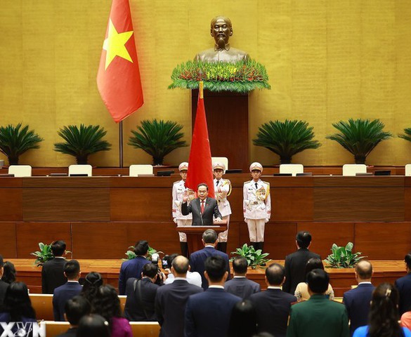Thông qua Nghị quyết bầu ông Trần Thanh Mẫn làm Chủ tịch Quốc hội khóa XVI