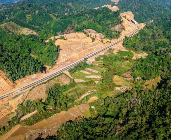 Giá nhiên vật liệu tăng cao, Chủ đầu tư cao tốc Đồng Đăng – Trà Lĩnh kiến nghị sớm bình ổn giá